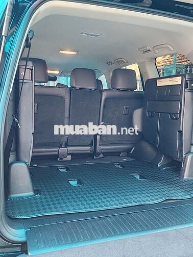 Toyota Land Cruiser 4.6 VX đời 2019