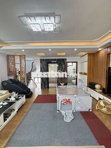 Bán nhà phố Ái Mộ, Bồ Đề, ô tô đỗ cửa, DT 40m x 6 tầng,Giá chỉ 11,9 tỷ