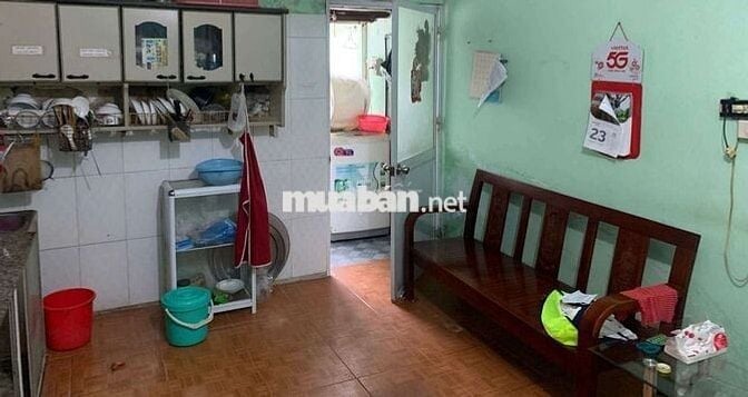 Cho thuê nhà tập thể tầng 4 Tô Hiệu Cầu Giấy 38m đủ đồ giá 5tr có TL