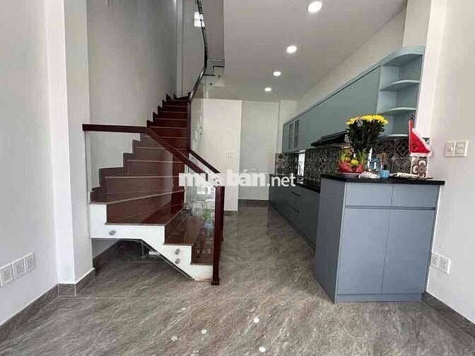phuờng 1 giáp bình Thạnh nhà Hẻm Ô tô 2 mặt tiền , nhà chuẩn pháp lý
