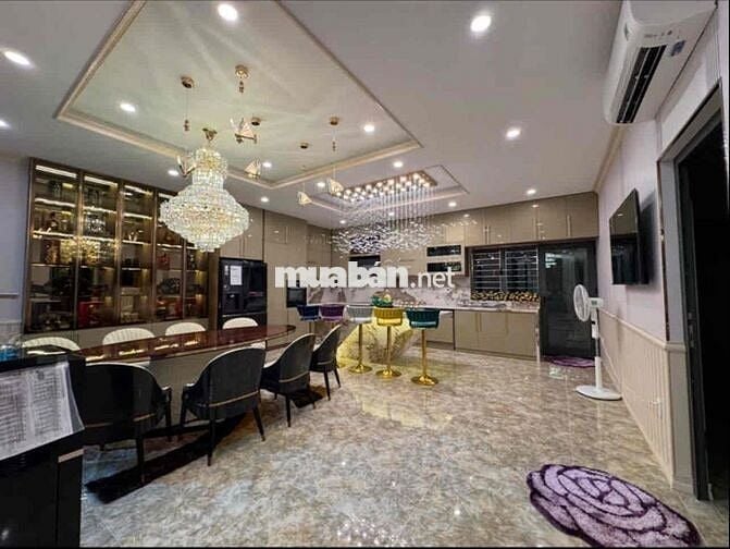 Bán biệt thự Hoà Xuân Vip chủ đi Mỹ gấp cần bán