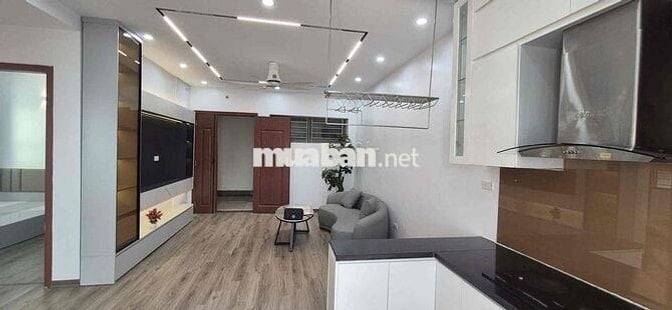Hot! Chung cư CT6 xala, 65m, 2pn, nội thất xịn, có sổ, ban công ĐN