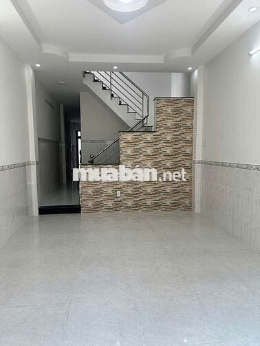 Nhà cho thuê hẻm 756 Đoàn Văn Bơ yên tĩnh