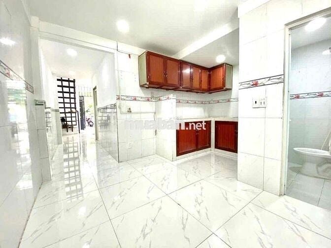 Cho thuê nhà nguyên căn có: 3pn bên đường số 8 - Linh Xuân