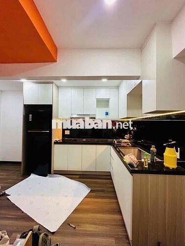 Cho thuê nhà Mới đẹp full nội thất , 4.5x10 Trệt 1 Lầu , Quận 10