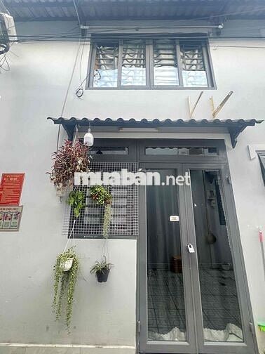 nhà ngã tư ga . hà huy giáp . 1 lầu. y hình