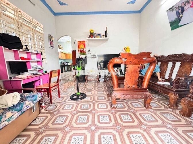 Bán nhà Đông Hòa 92m²,SHR đường 2 xe hơi,cách BigC Go Dĩ An 800m