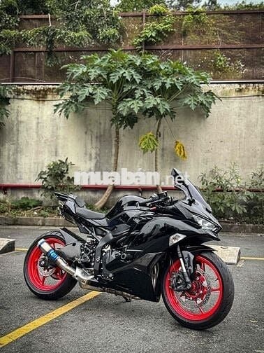 Kawasaki ZX25r