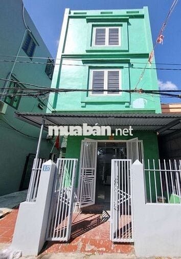 Nhà lô góc chân Cầu Rào, ô tô vào nhà