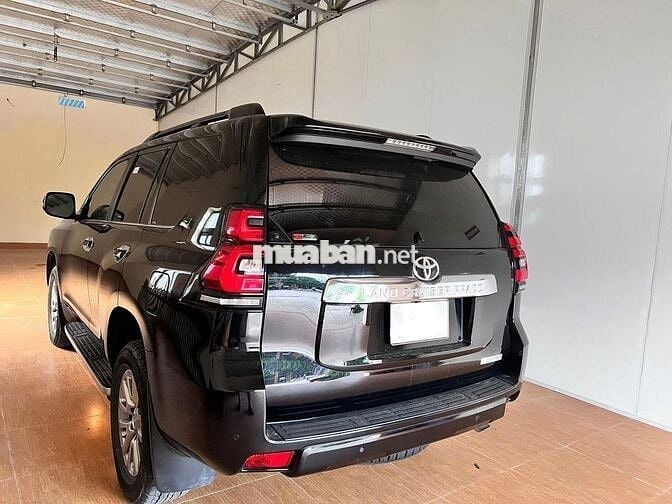 Toyota Land Cruiser Prado TX 2020 đen 7 chỗ