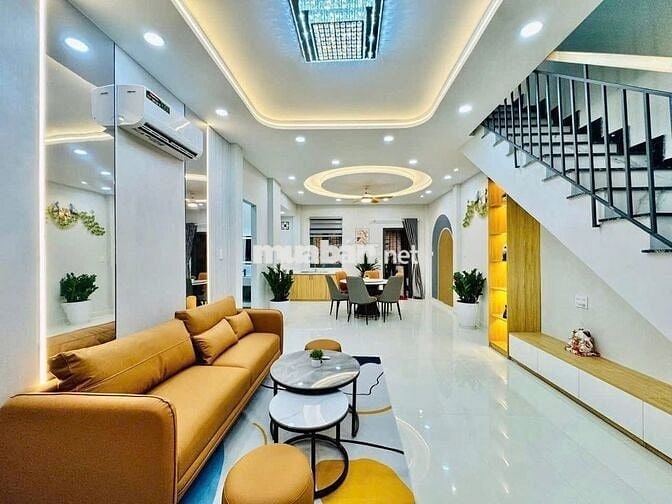 Nhà đẹp Phùng Văn Cung, PN, 36m² – hẻm thông Phan Xích Long, giá 4tỷ3!
