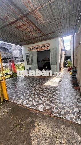 nhà chính chủ,123.9m2 , sẵn sổ , ngang hơn 5m, đất vuông vức
