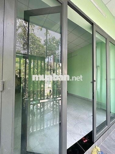 Bán nhà sổ riêng 80m2 cách chợ đầu mối Thủ Đức 200m giá chỉ 2.5tỷ