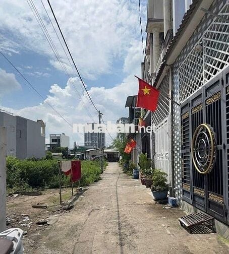 BÁN NHÀ ĐẤT GẦN HỘI TRƯỜNG ĐÔNG HÒA – DĨ AN, BÌNH DƯƠNG