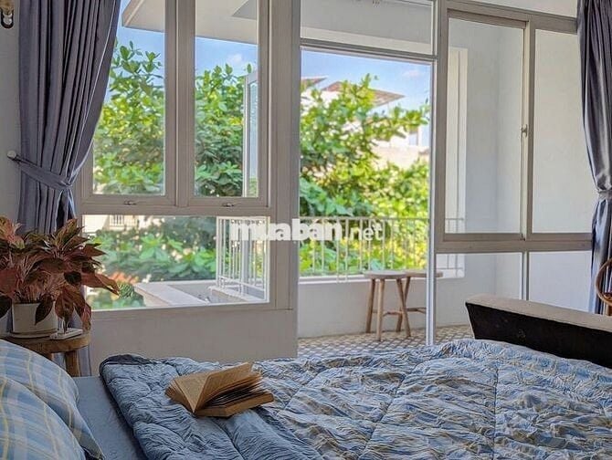 Căn hộ 2PN full nội thất ban công Quận 4 Đường Khánh Hội