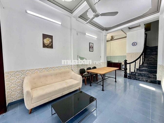 CHO THUÊ NHÀ Ở KINH DOANH GẦN CHỢ PHƯƠNG SÀI GIÁ 15 TRIỆU/THÁNG