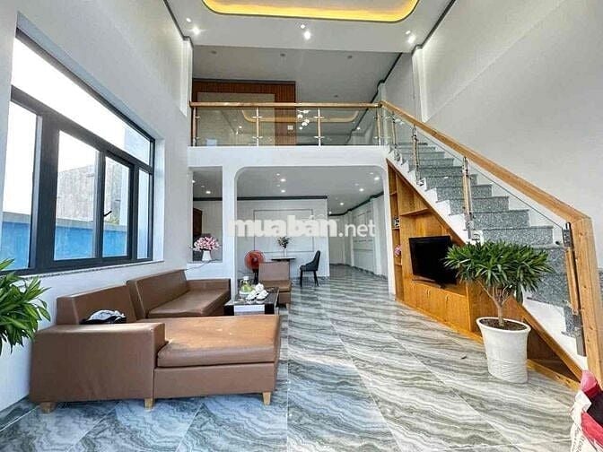 Nhà Gác lửng đẹp , giá rẻ ở Long Thành