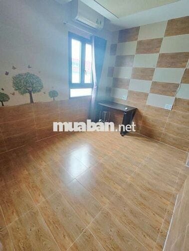 Căn hộ 2PN có bếp, máy lạnh, tủ lạnh, lầu 1