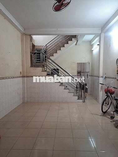 Nhà Mặt Tiền Khu VIP Tên Lửa - 3 Lầu - 4PN- Tiện Sửa Mới - 8.25 Tỷ TL