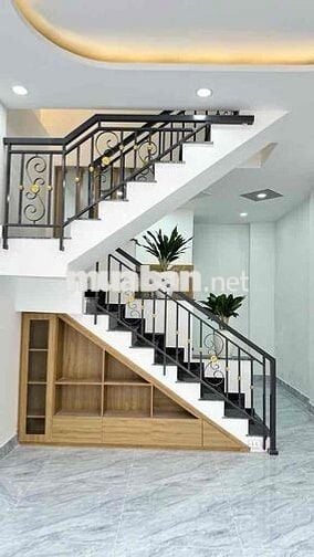 NHÀ ĐẸP HẺM XE HƠI SÁT MẶT TIỀN NGUYỄN THỊ HUÊ GẦN BẾN XE AN SƯƠNG