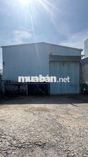 CHO THUÊ XƯỞNG 1000m2 GIÁ 60tr TẠI Q12.
