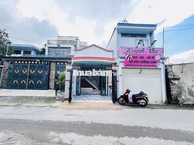 Bán nhà Mặt Tiền Thới Tứ,Hóc Môn. DT 4,2x13m. Giá : 3,9 tỷ