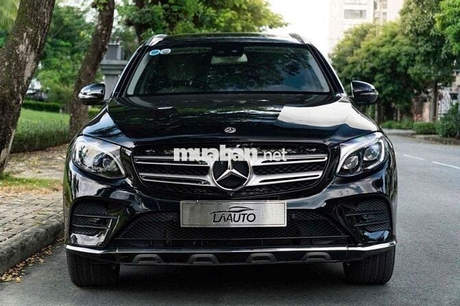 LONG ANH AUTO về Mercedes GLC300 4Matic model 2018