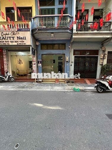Cho thuê nhà 3 tầng tiện kinh doanh đường 800A, Q.Cầu Giấy