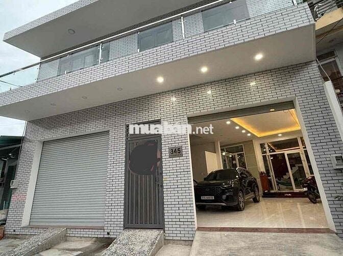 NHÀ MẶT TIỀN TRỆT LẦU 200m2 2PN MỚI KENG