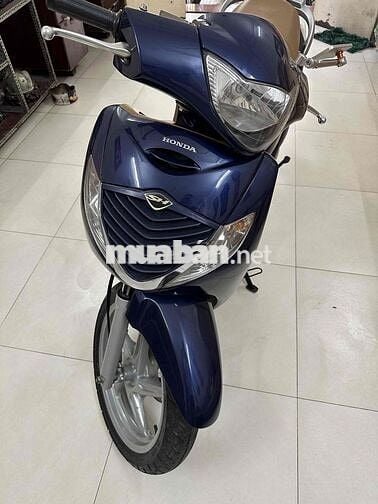 SH150 Người đẹp Ý