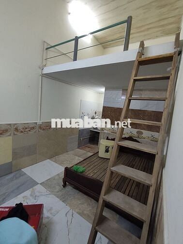 Phòng trọ gác xép vskk chính chủ đường Trương Định cách khu BKX 2,5km