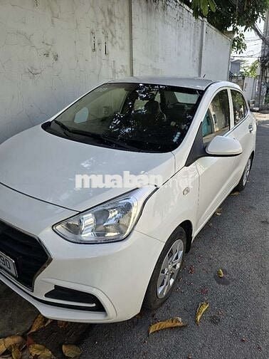 Hyundai i10 Base 2019 số sàn 5 chỗ màu trắng