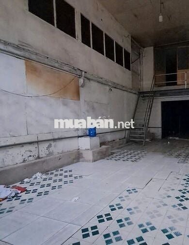 Kho diện tích 250m2 ở Đường Trần Trọng Cung cần cho thuê gấp