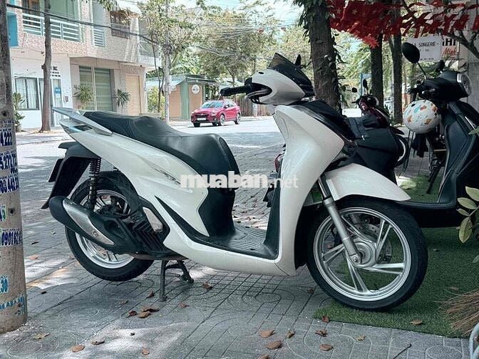 Nhà ít chạy cần bán