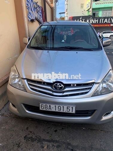 Toyota Innova 2009 G