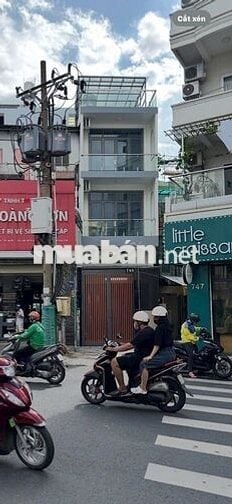 Bán nhà mặt tiền 745 Lạc Long Quân, P10, Q.TB