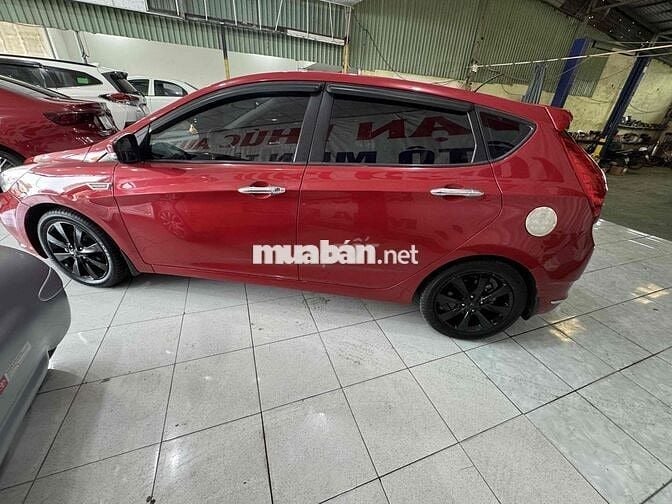 Hyundai Accent 2014 1.4 AT Hatchback - 910123 km