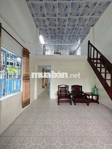 Nhà 2 mặt kiệt rộng thông thoáng Nguyễn Phước Nguyên