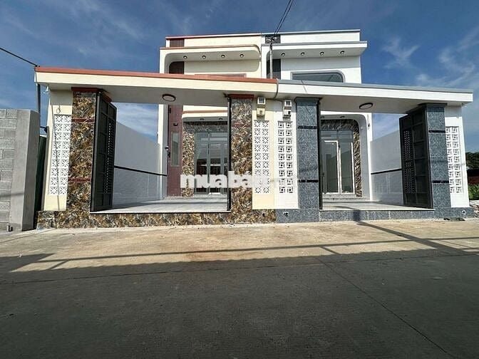 Bán nhà 5x20m Trệt Lửng Hẻm xe Tải  giá 4 .349 Tỷ đường Phan Văn hớn