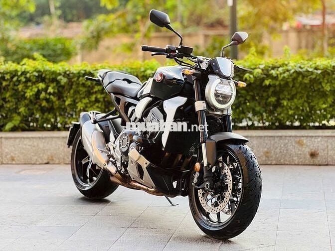 Mạnh Hà Motor bán Honda CB1000R 2018 siêu keng
