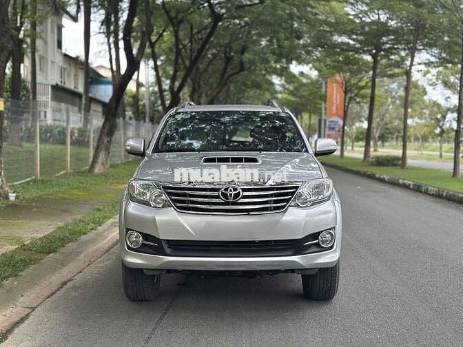 Toyota Fortuner 2015 2.5G - 120000 km