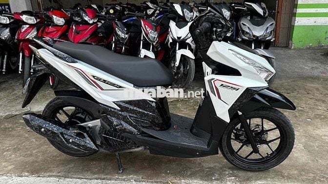 Honda Click thái 2015 trắng đen ( hỗ trợ góp )