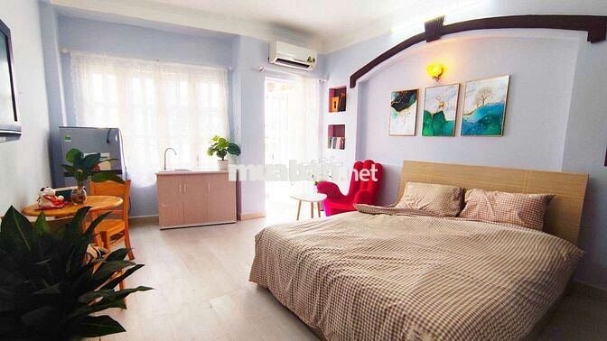 CHO THUÊ CHDV 35M2 FULL NỘI THẤT BAN CÔNG GẦN QUẬN 1, CHỢ BÀ CHIỂU