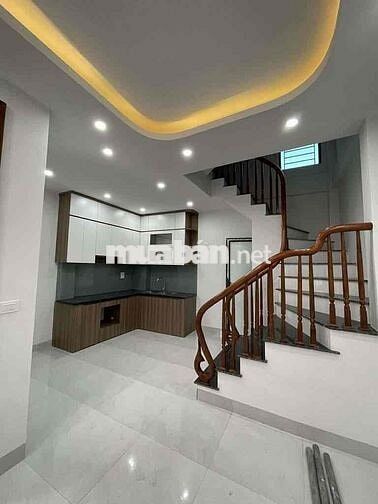 cầu diễn 36m 5 tầng xây mới,nhà đẹp ở ngay