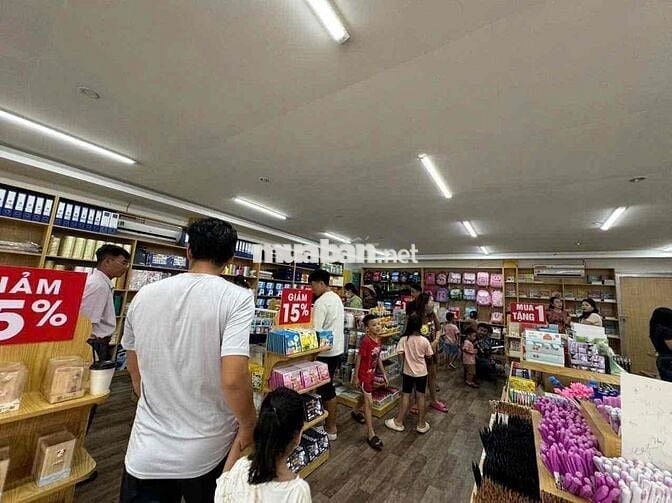 Mặt bằng Trần Văn Ơn 15x13m. sang mặt bằng trống