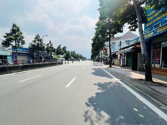 Siêu phẩm mặt tiền đắc địa Phạm Văn Đồng ngang 18m xây CHDV giá 60tr!!