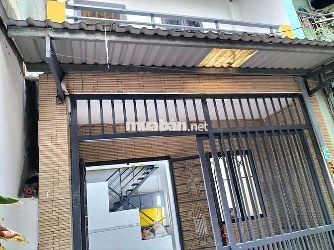 Nhà Lầu Trệt gần chợ Tân long và đường Nguyễn Thị Chạy . Dĩ An