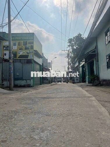 Chủ cần bán nhà mặt tiền đường Nguyễn Thị Trọn-, vĩnh lộc a