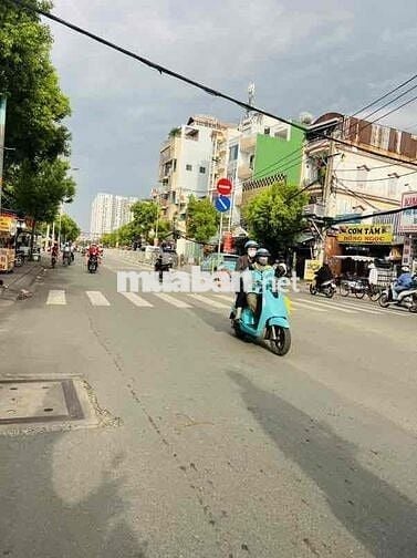BÁN NHÀ MẶT TIỀN KINH DOANH 5x18m ĐƯỜNG NHỰA 8M THÔNG NGAY LÊ VĂN QUỚI