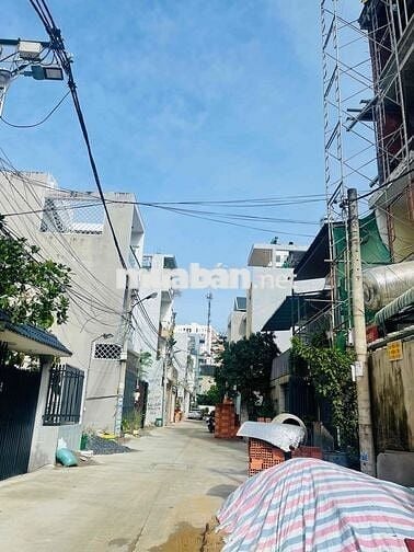 HÀNG ĐẸP,HIẾM -ĐẤT FULL THỔ HXH THÔNG -NGANG 4.5 VUÔNG VỨC -SÁT PVĐỒNG